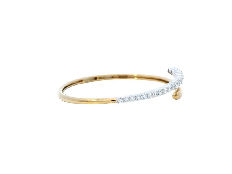 Sophisticated & Timeless Diamond Bracelets 18K Gold Two-Toned Graduating Round Diamond Hinged Bangle Bracelet - 1.69 CTW, Size 46x56MM